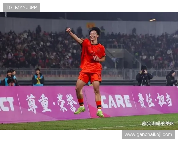 帅惟浩入选蓉城大名单 冯卓毅回归穿6号