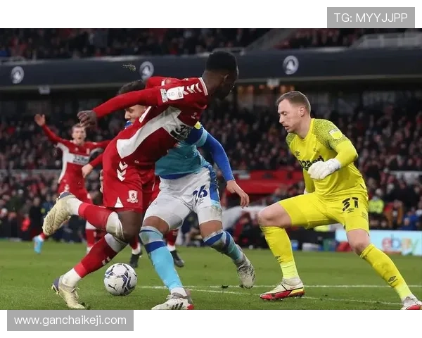 [天下足球]阿德耶米梅开二度 多特力克海登海姆.